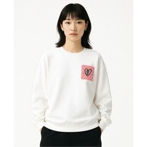 Women's White Sweatshirt with‎ Heart Sticker Print Graphic, XS, Long Sleeve New